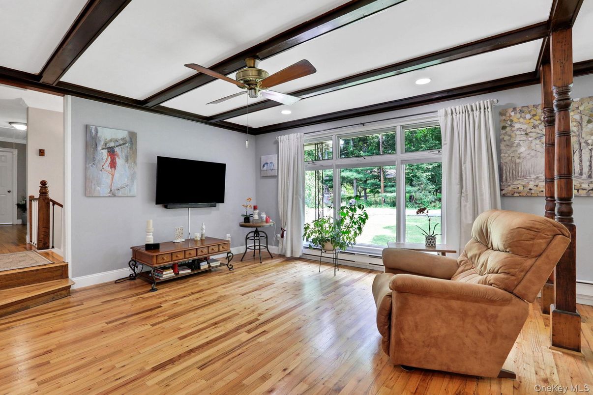 Interior, Living room, Recessed Lighting, Stone Walls, Wood Texture Flooring