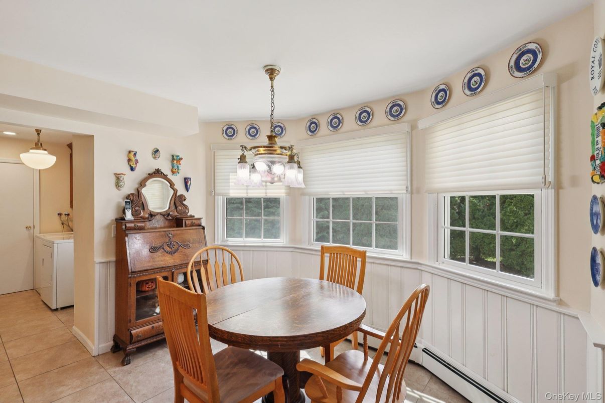 Dining room, Interior, Pendant Lights