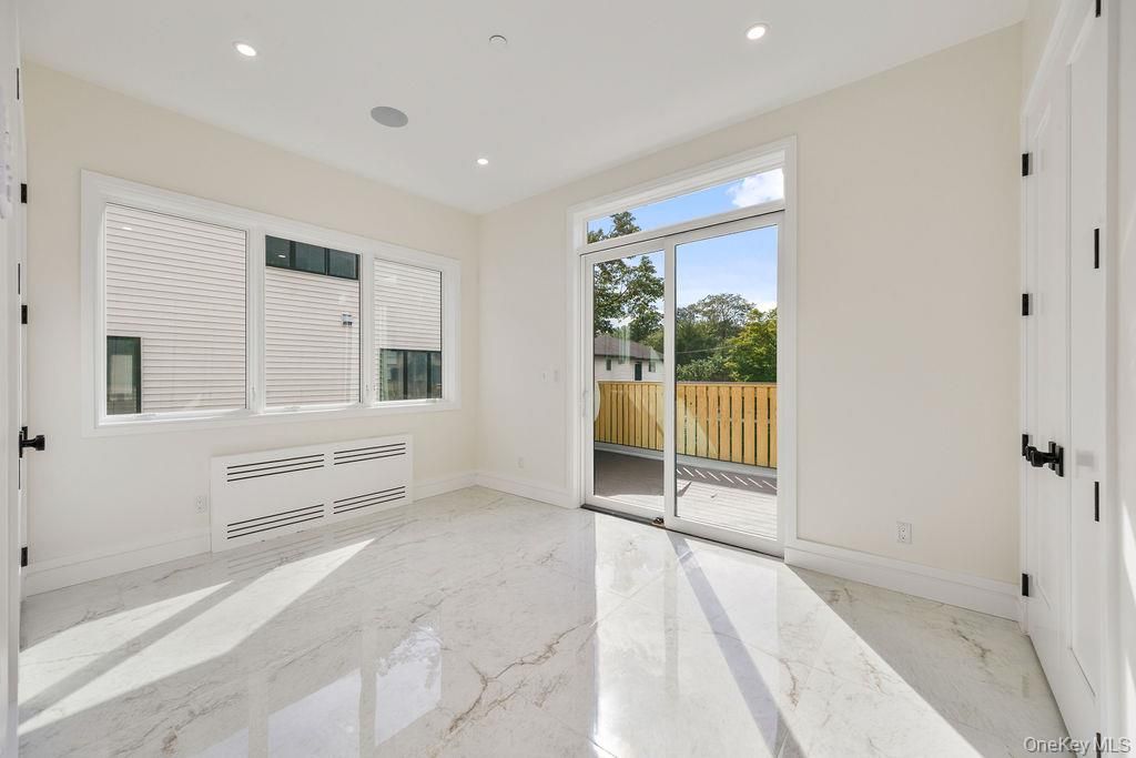 Empty room, Interior, Marble, Recessed Lighting
