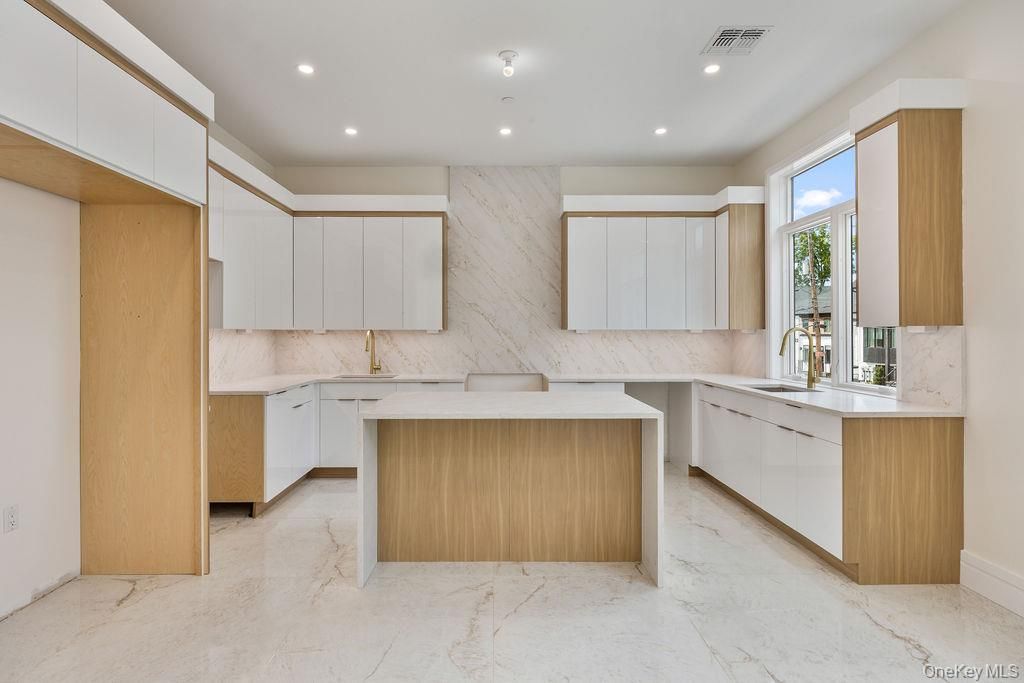Interior, Kitchen, Marble Walls, Recessed Lighting