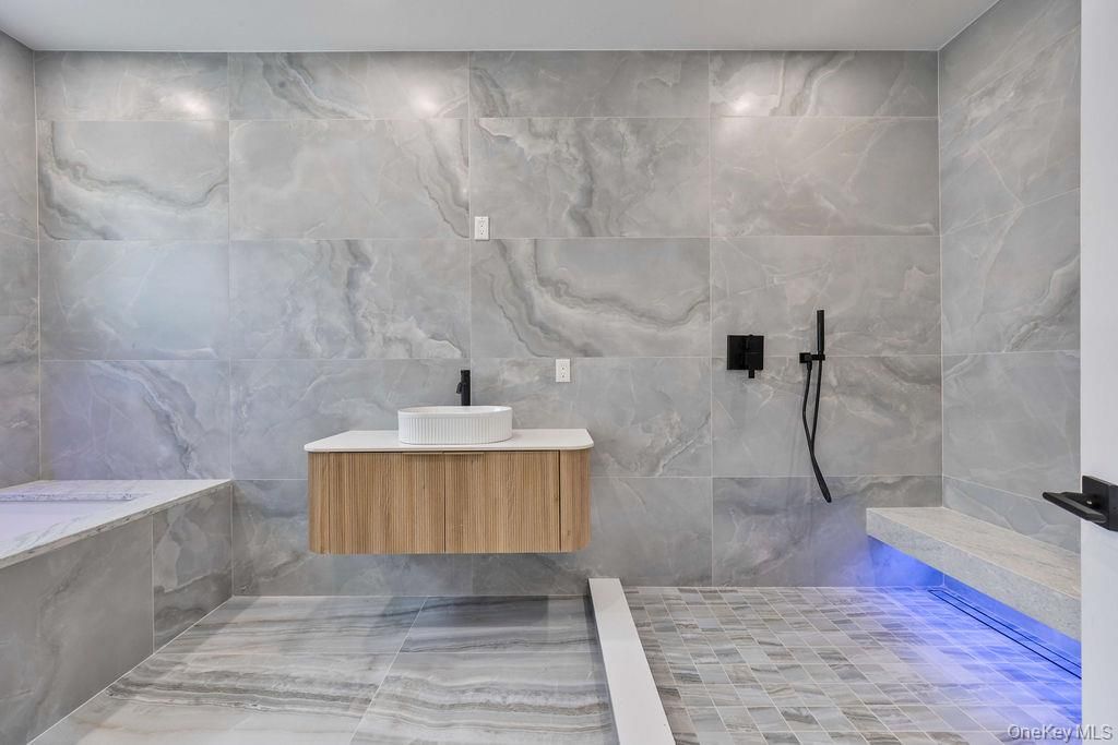 Bathroom, Interior, Marble Walls