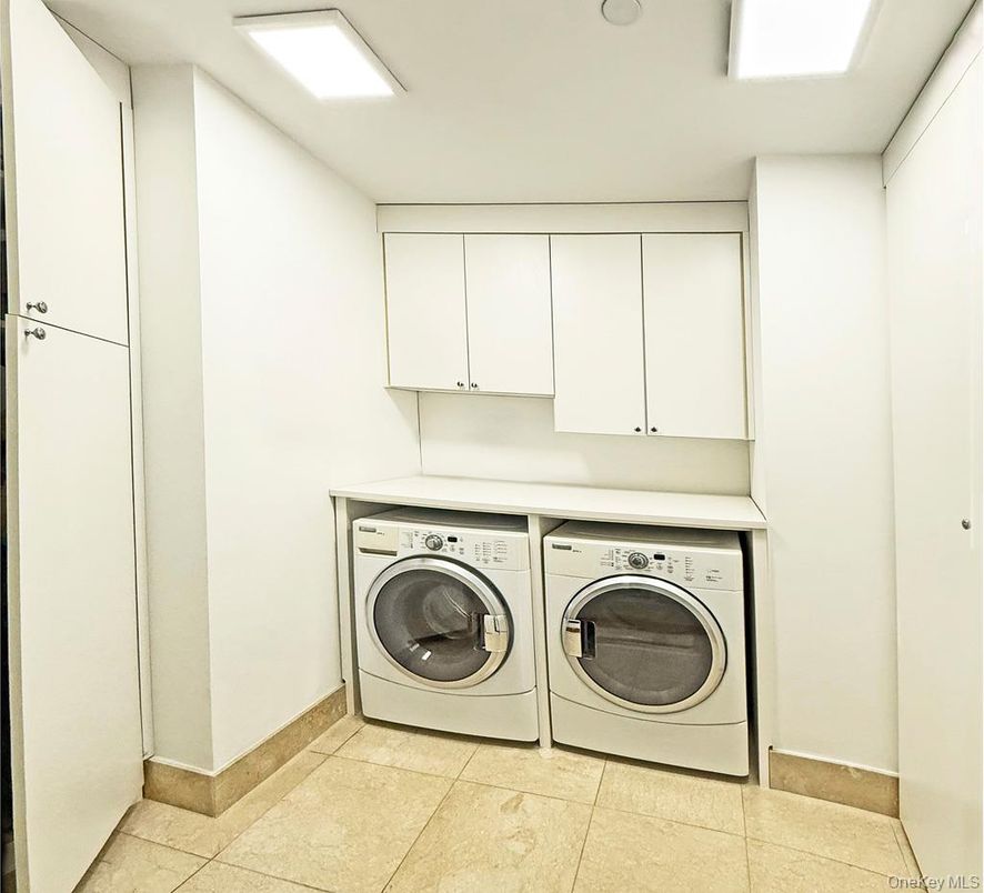 Interior, Recessed Lighting, Washer