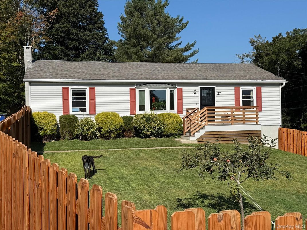 Exterior, Facade, Cape Cod