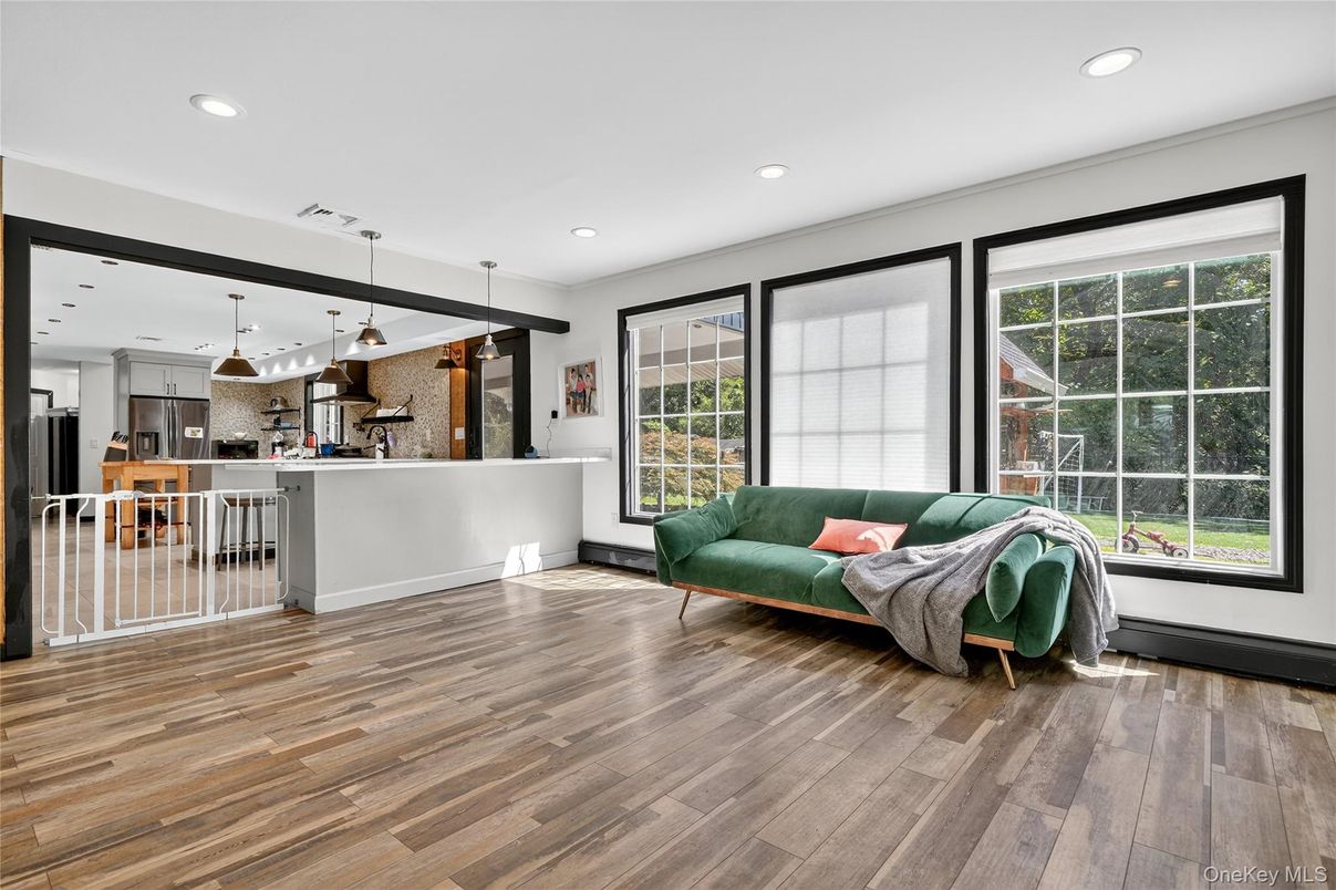 Interior, Kitchen, Pendant Lights, Recessed Lighting, Wood Texture Flooring