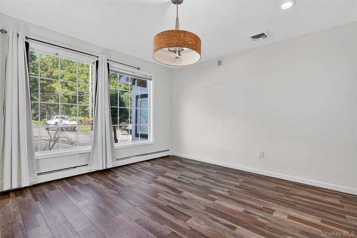 Empty room, Interior, Pendant Lights, Recessed Lighting, Wood Texture Flooring