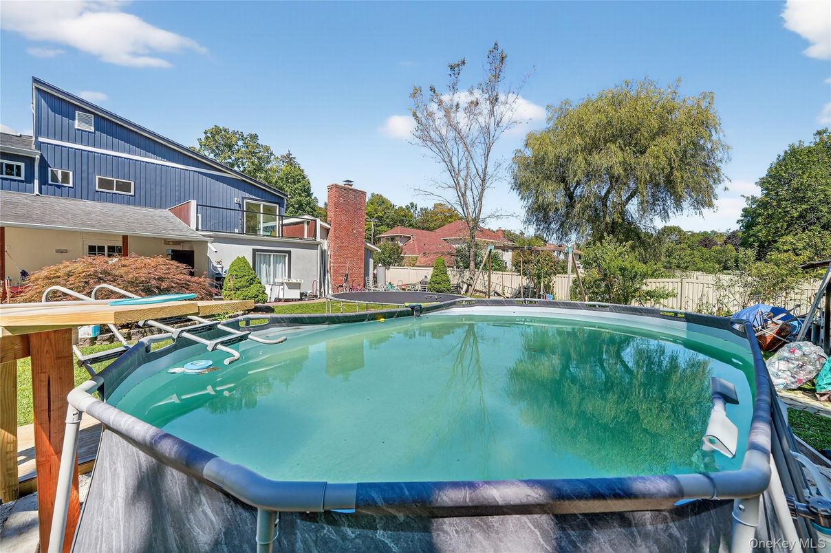 Exterior, Hot Tub, Pool