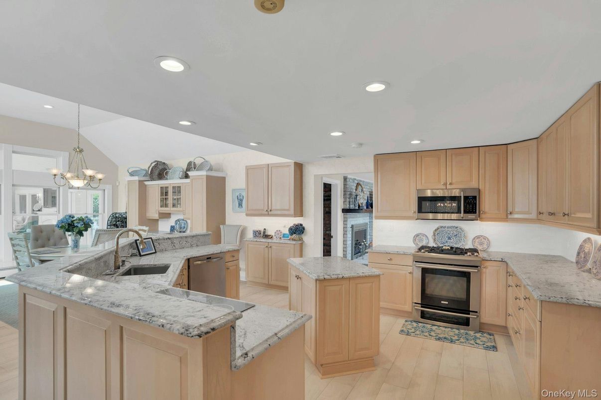 Chandelier, Interior, Kitchen, Recessed Lighting, Stainless Steel Appliances, Wood Texture Flooring