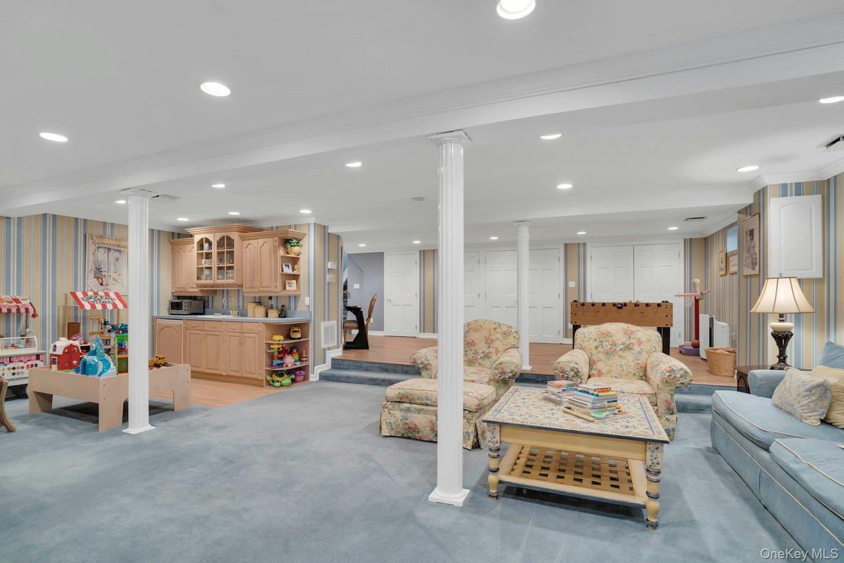 Interior, Living room, Recessed Lighting