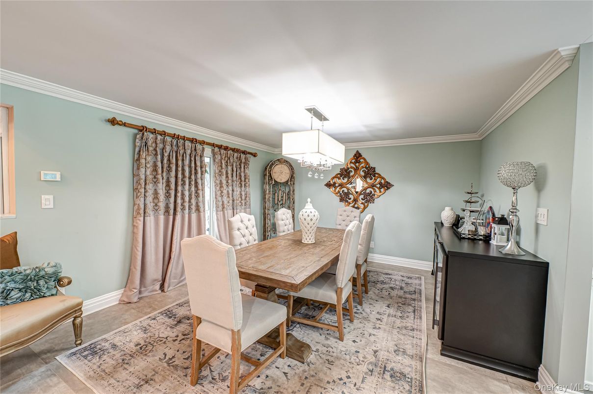 Dining room, Interior, Pendant Lights