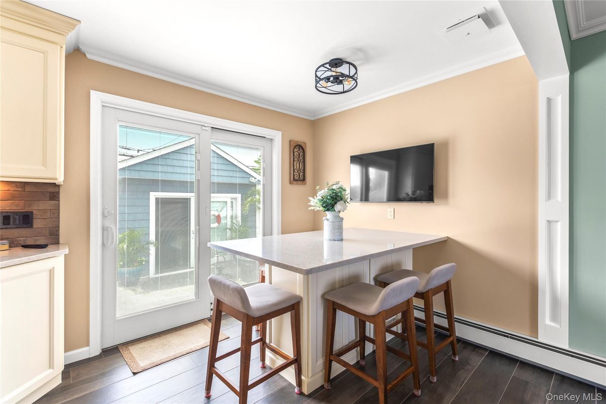 Dining room, Interior, Wood Texture Flooring