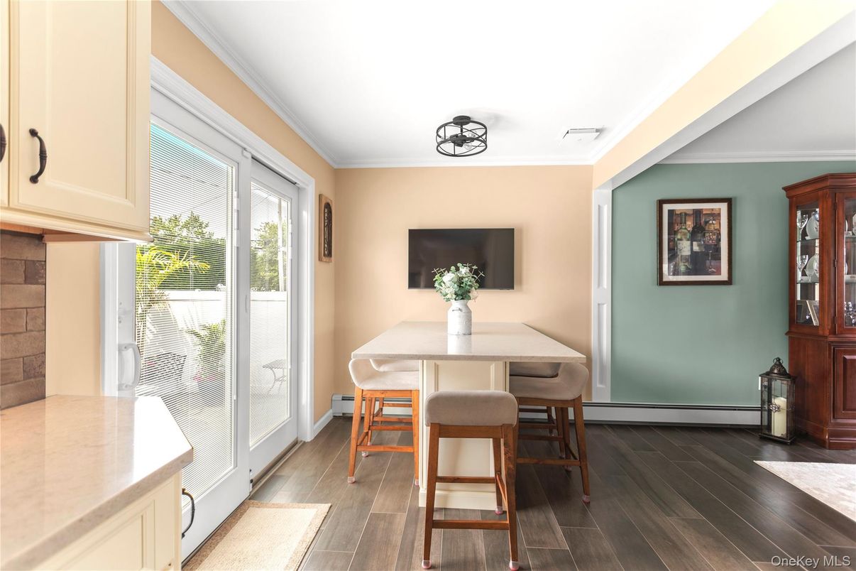 Dining room, Interior, Wood Texture Flooring