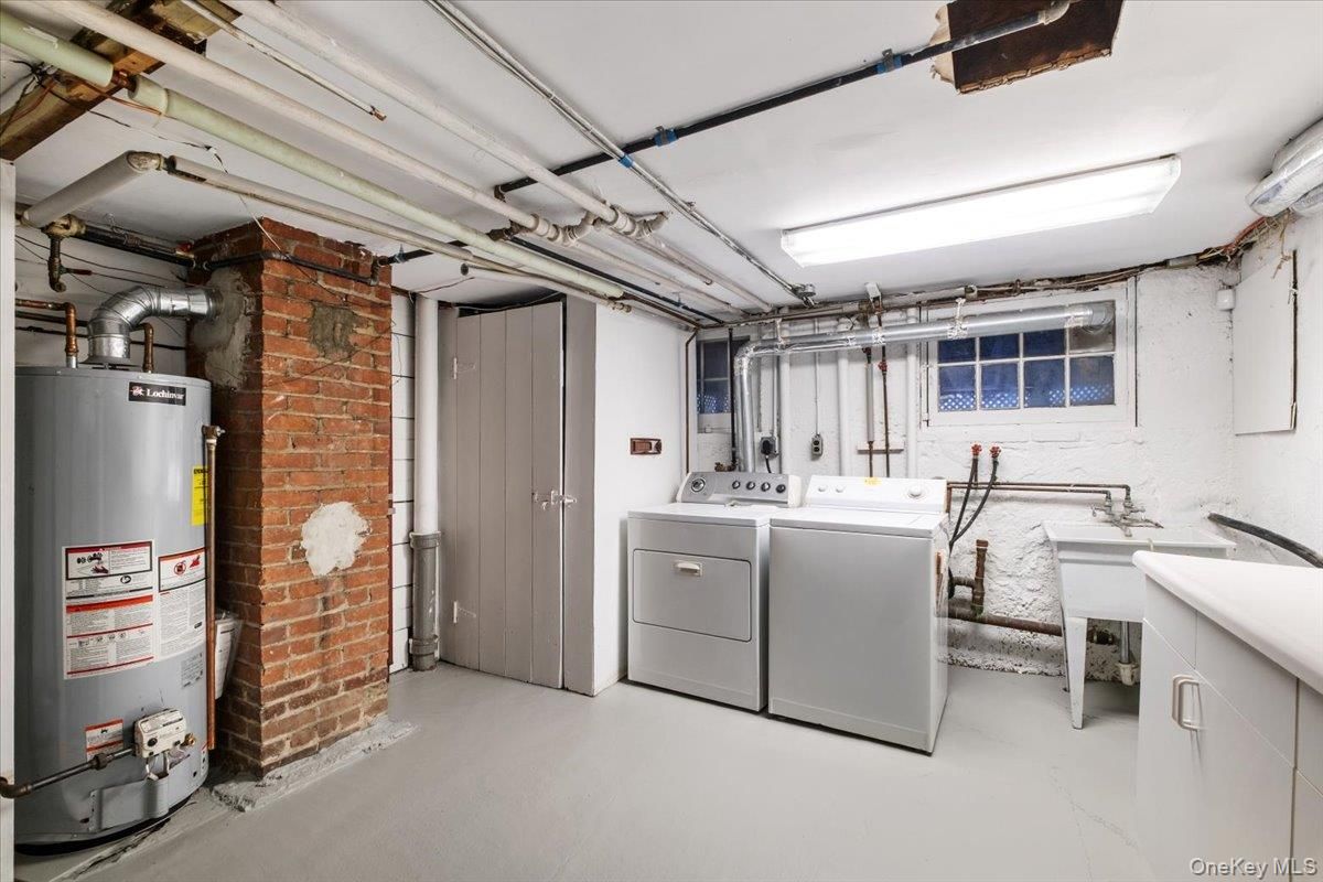 Interior, Stone Walls, Washer