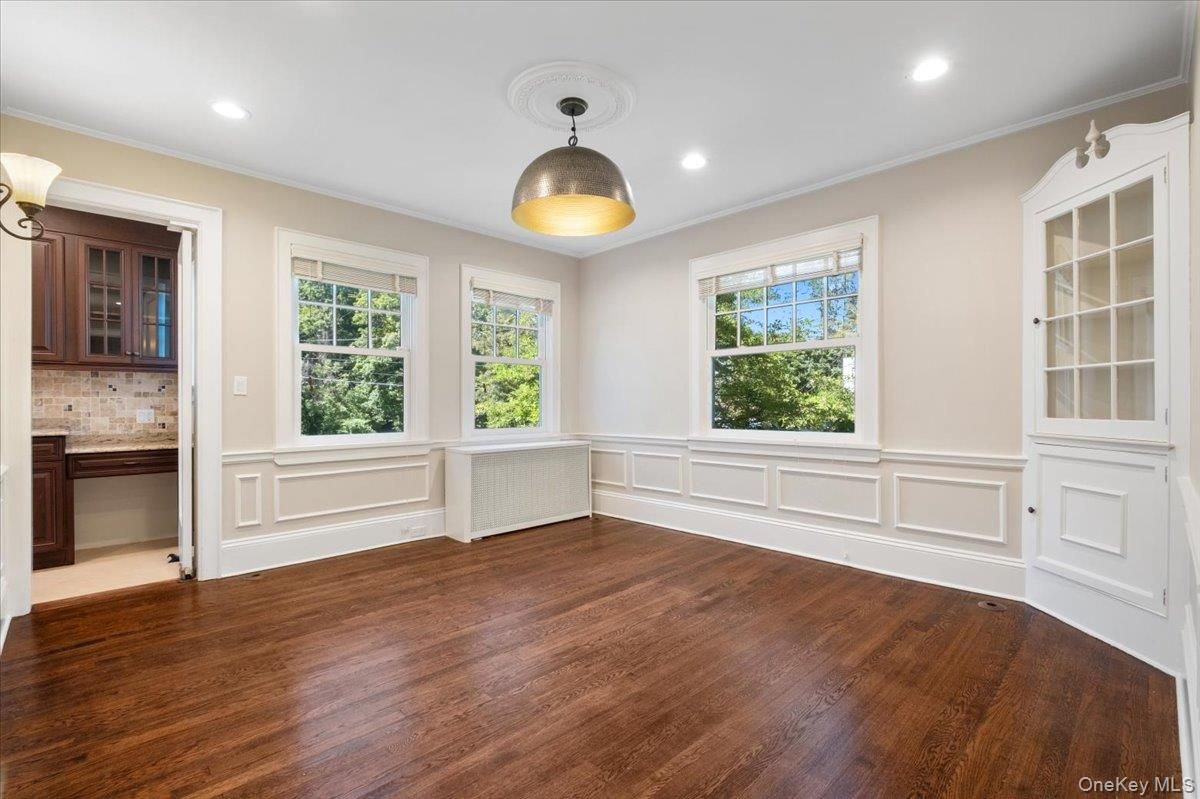Empty room, Interior, Kitchen, Pendant Lights, Recessed Lighting, Wood Texture Flooring