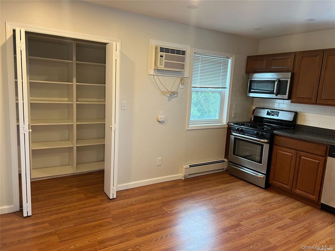 Interior, Kitchen, Stainless Steel Appliances, Wood Texture Flooring