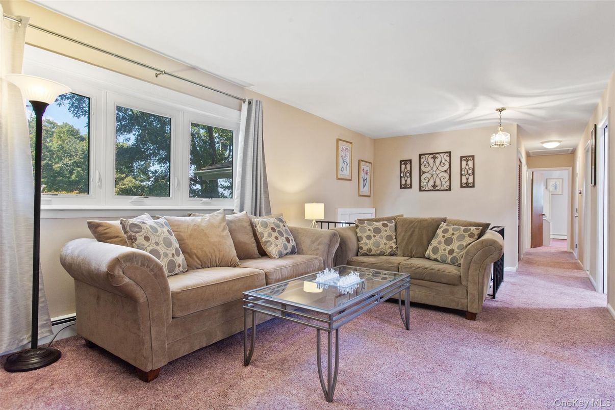 Interior, Living room, Pendant Lights