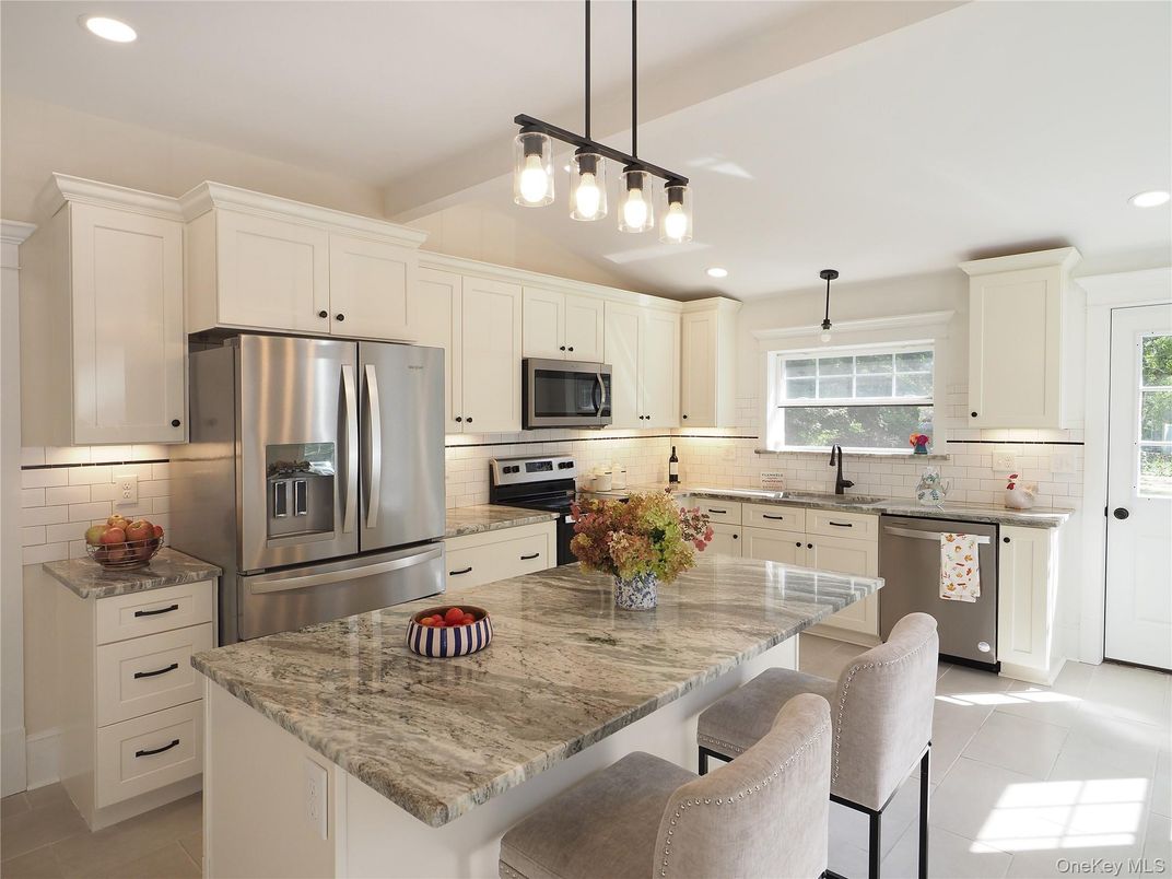 Interior, Kitchen, Pendant Lights, Recessed Lighting, Stainless Steel Appliances
