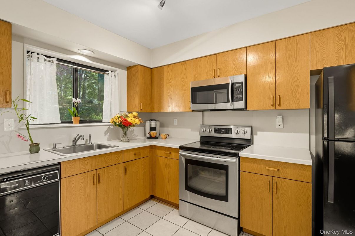 Interior, Kitchen, Stainless Steel Appliances