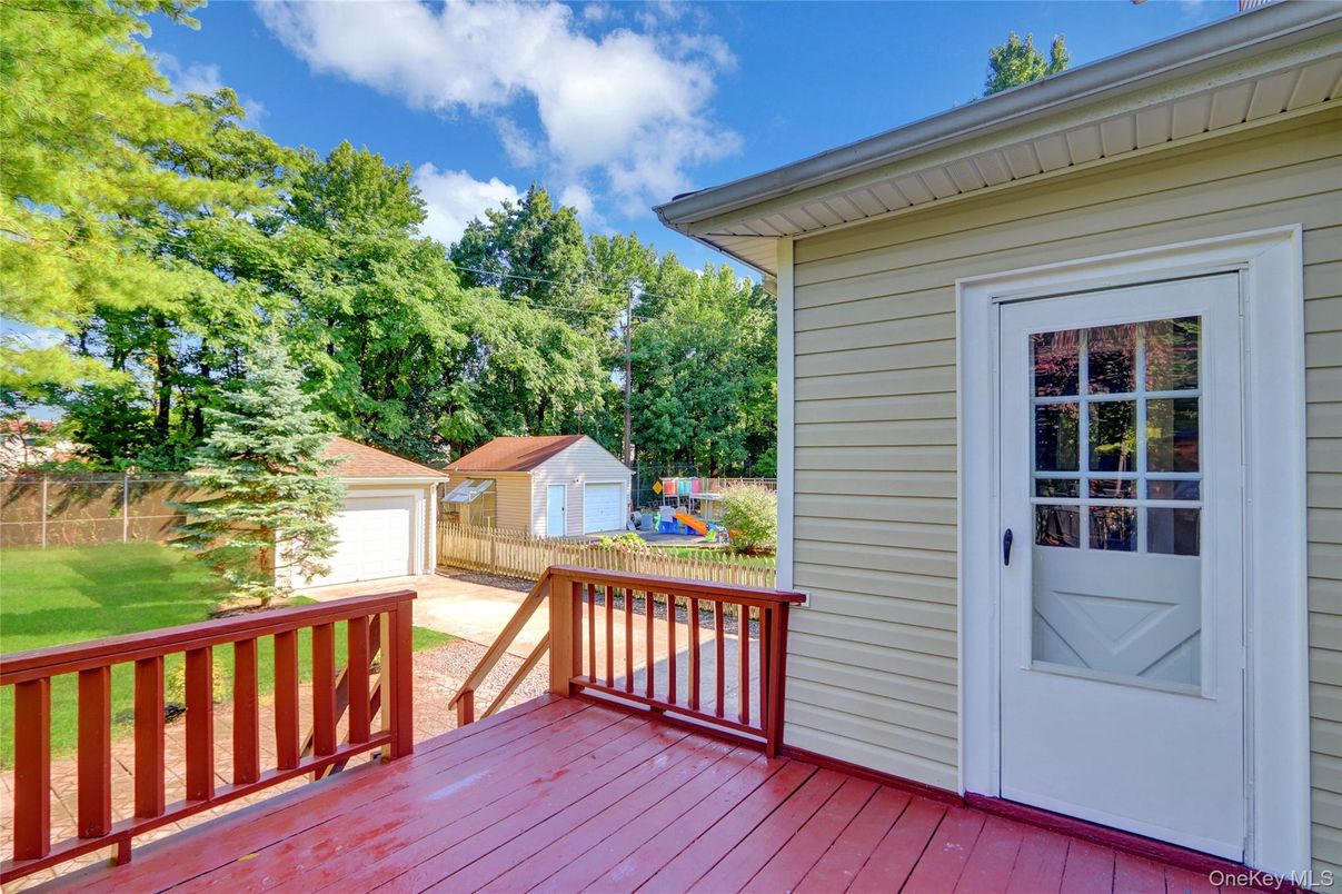 Backyard, Detached Garage, Exterior