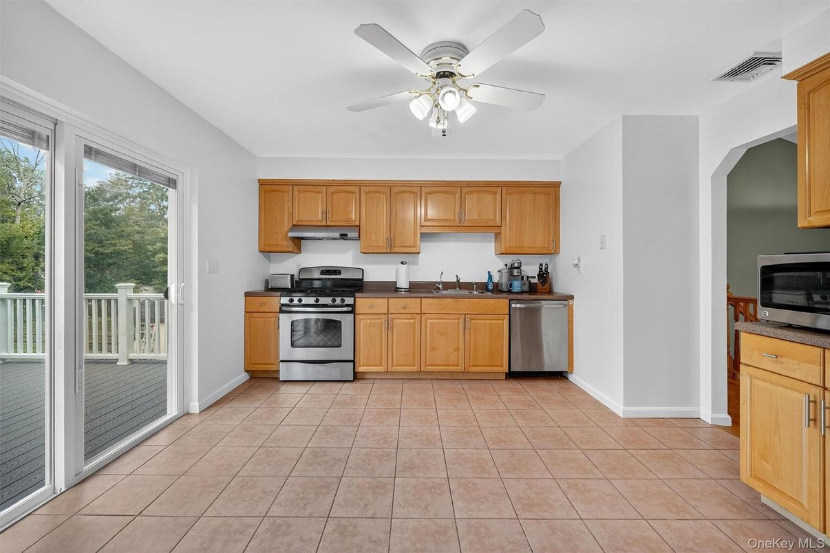 Interior, Kitchen, Stainless Steel Appliances