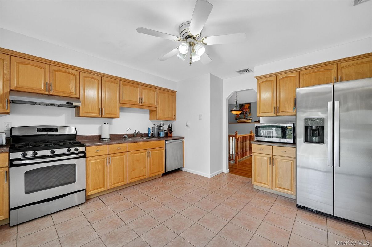Interior, Kitchen, Stainless Steel Appliances