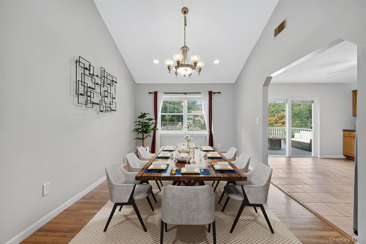 Chandelier, Dining room, Interior, Recessed Lighting, Wood Texture Flooring