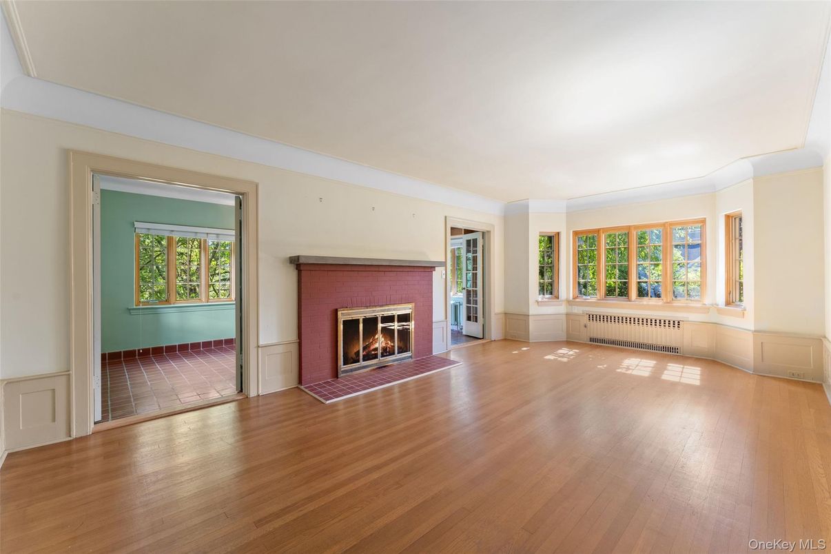 Empty room, Fireplace, Interior, Wood Texture Flooring