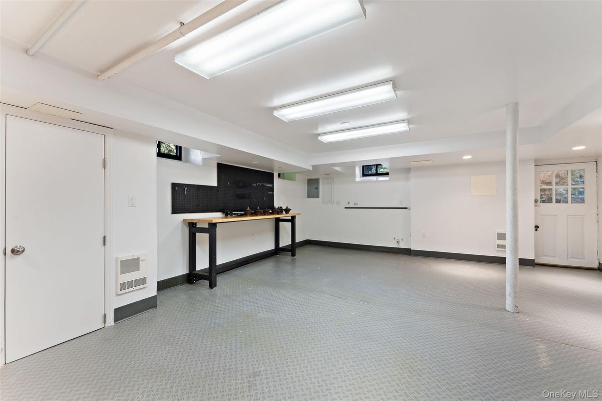 Interior, Recessed Lighting