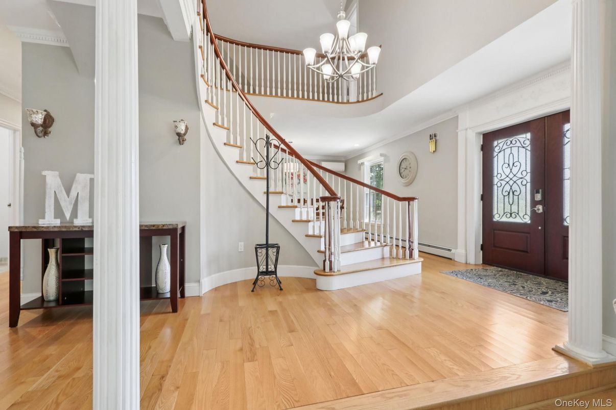 Chandelier, Interior, Recessed Lighting, Wood Texture Flooring
