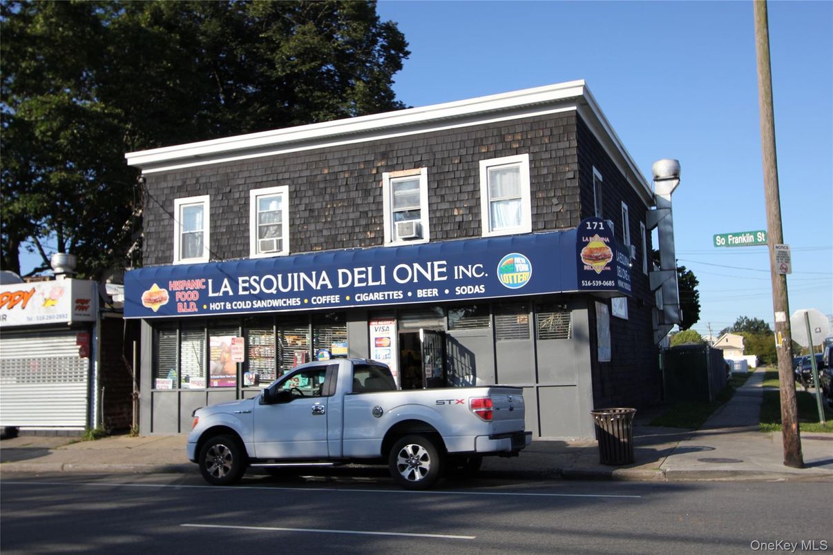 Exterior, Facade, None