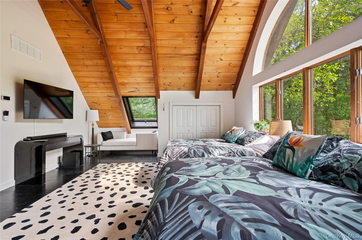 Bedroom, Interior, Wooden Beams, Wooden Ceilings