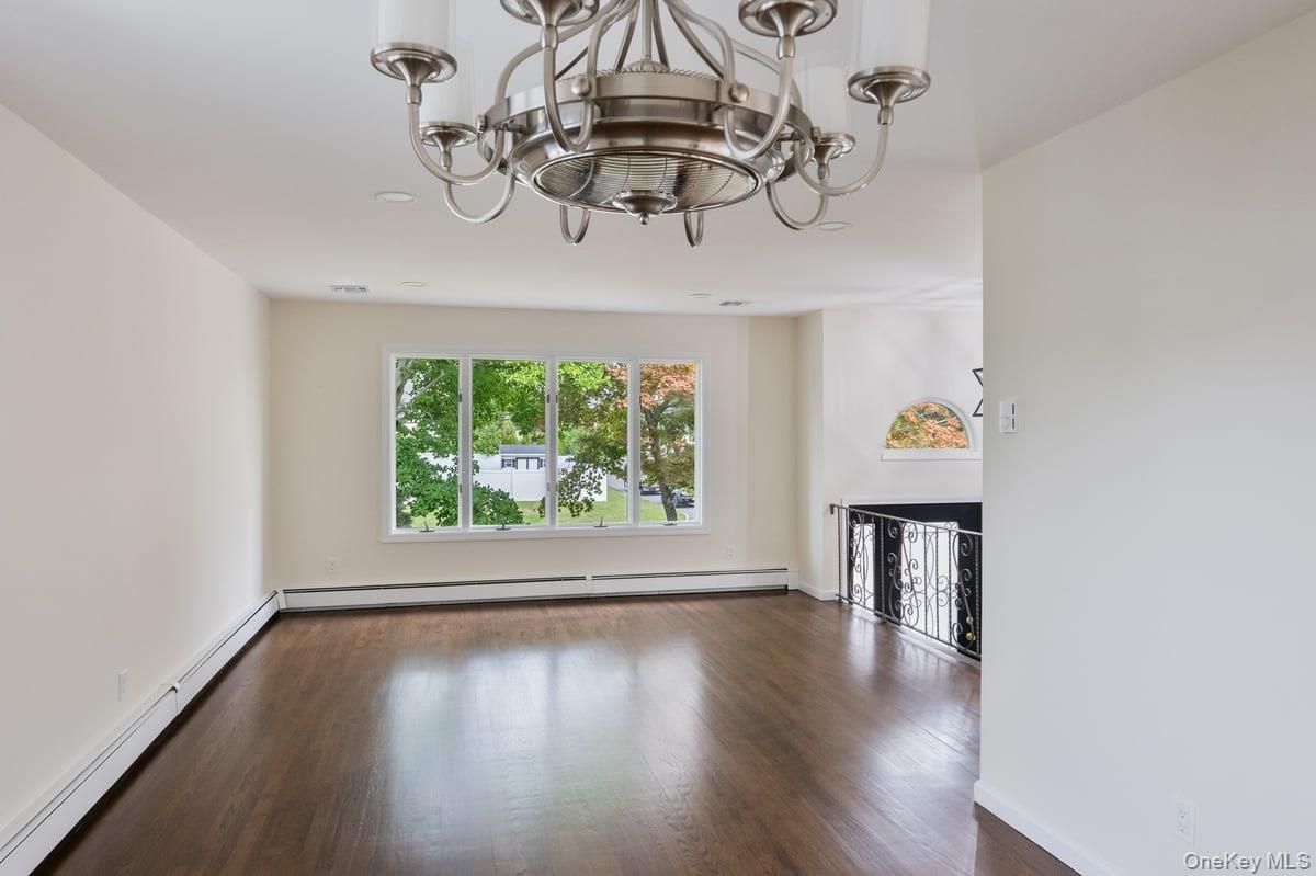 Chandelier, Empty room, Interior, Wood Texture Flooring