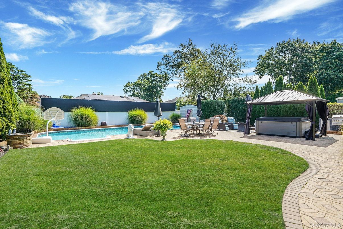 Backyard, Exterior, Pool