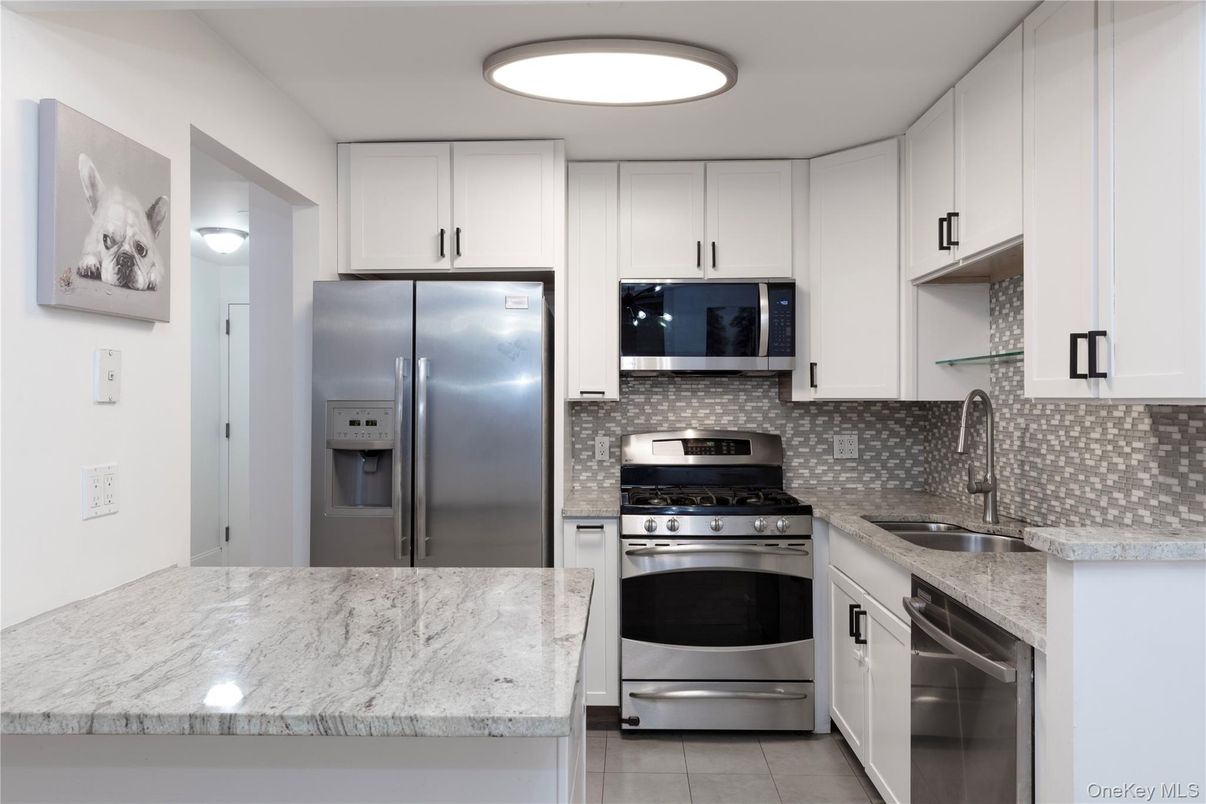 Interior, Kitchen, Stainless Steel Appliances