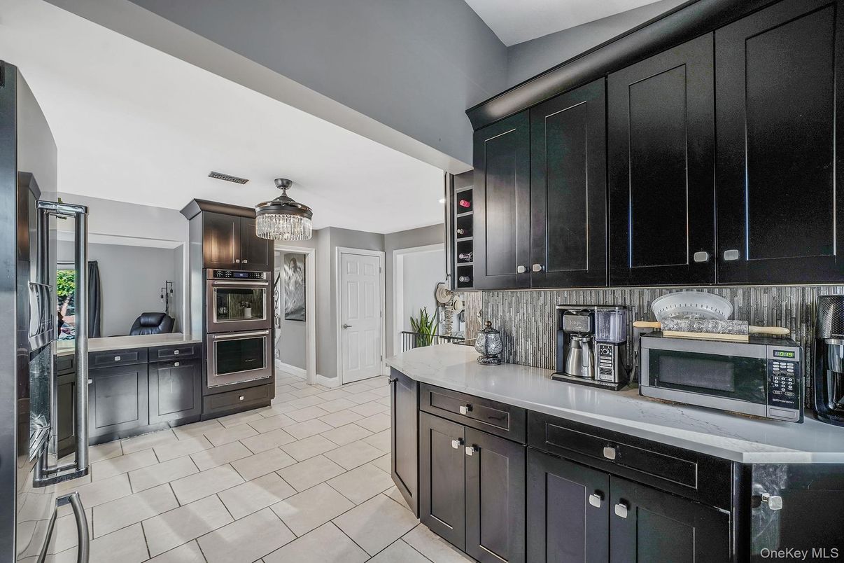 Interior, Kitchen, Stainless Steel Appliances