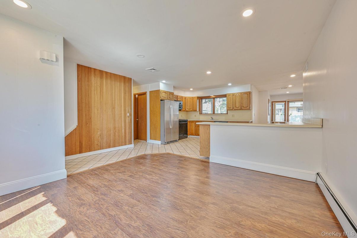 Empty room, Interior, Kitchen, Recessed Lighting, Wood Texture Flooring