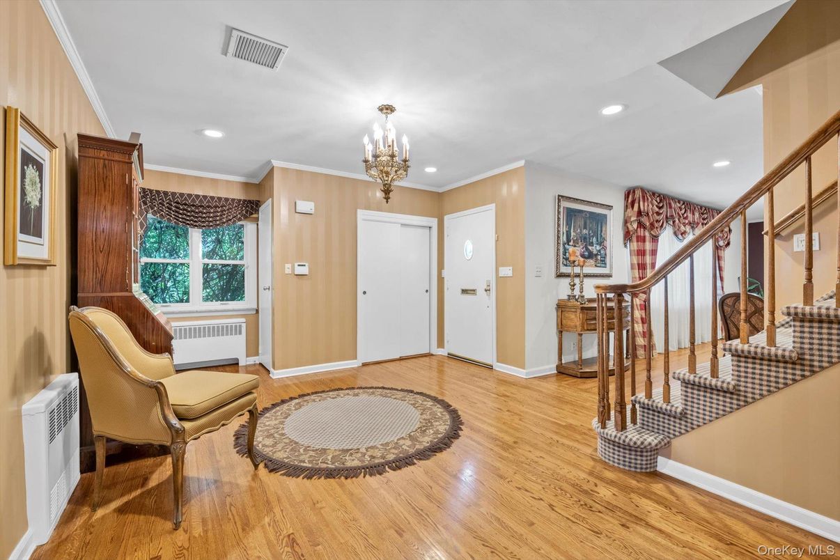 Chandelier, Interior, Recessed Lighting, Wood Texture Flooring
