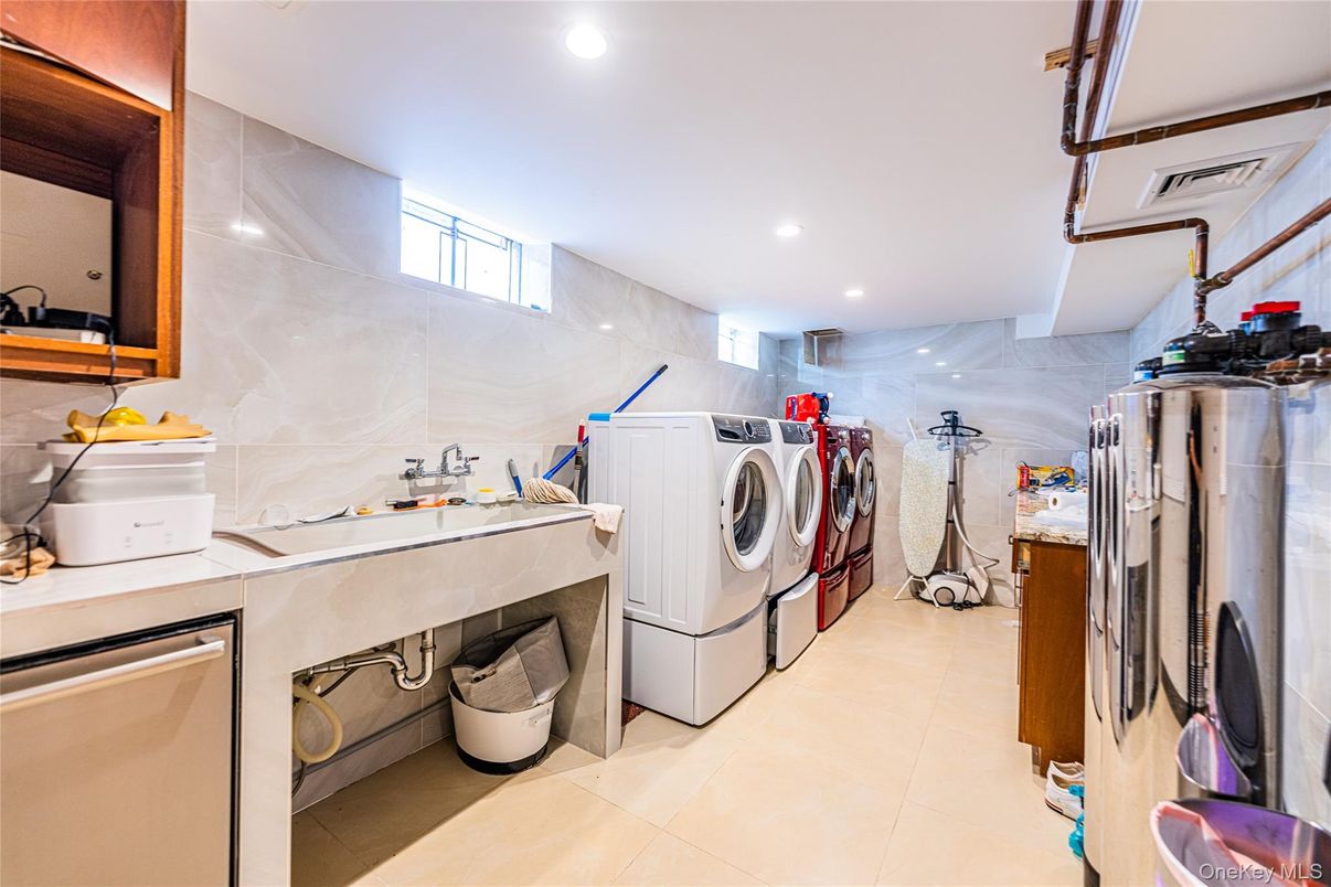 Interior, Recessed Lighting, Washer