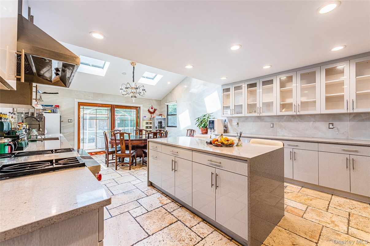 Chandelier, Dining room, Interior, Kitchen, Pendant Lights, Recessed Lighting
