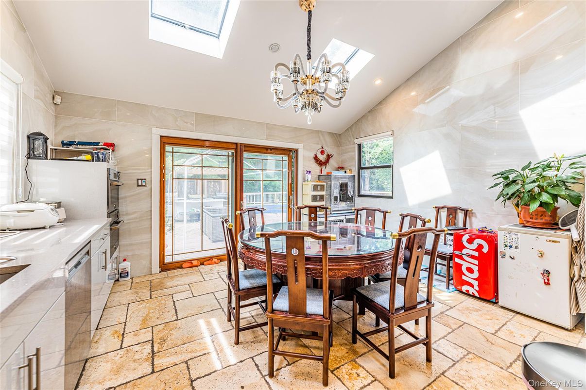 Chandelier, Dining room, Interior, Recessed Lighting