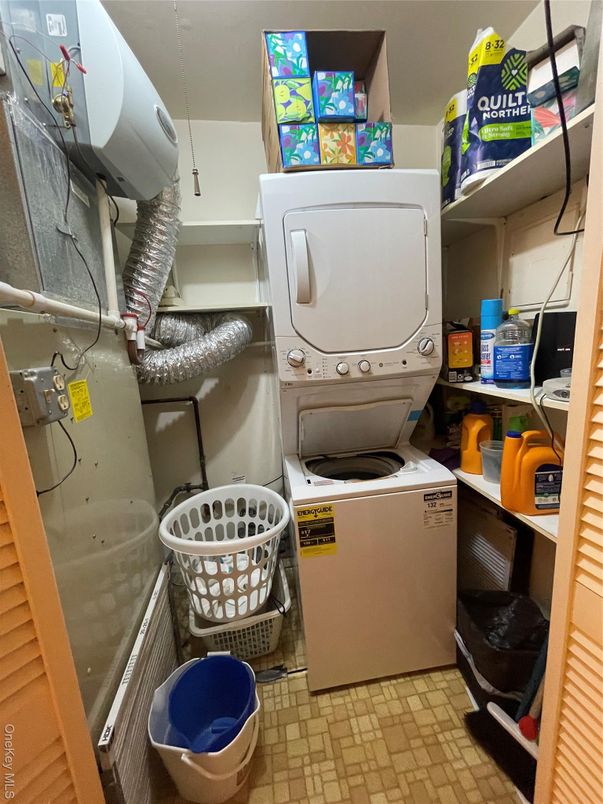 Interior, Utility Closets, Washer