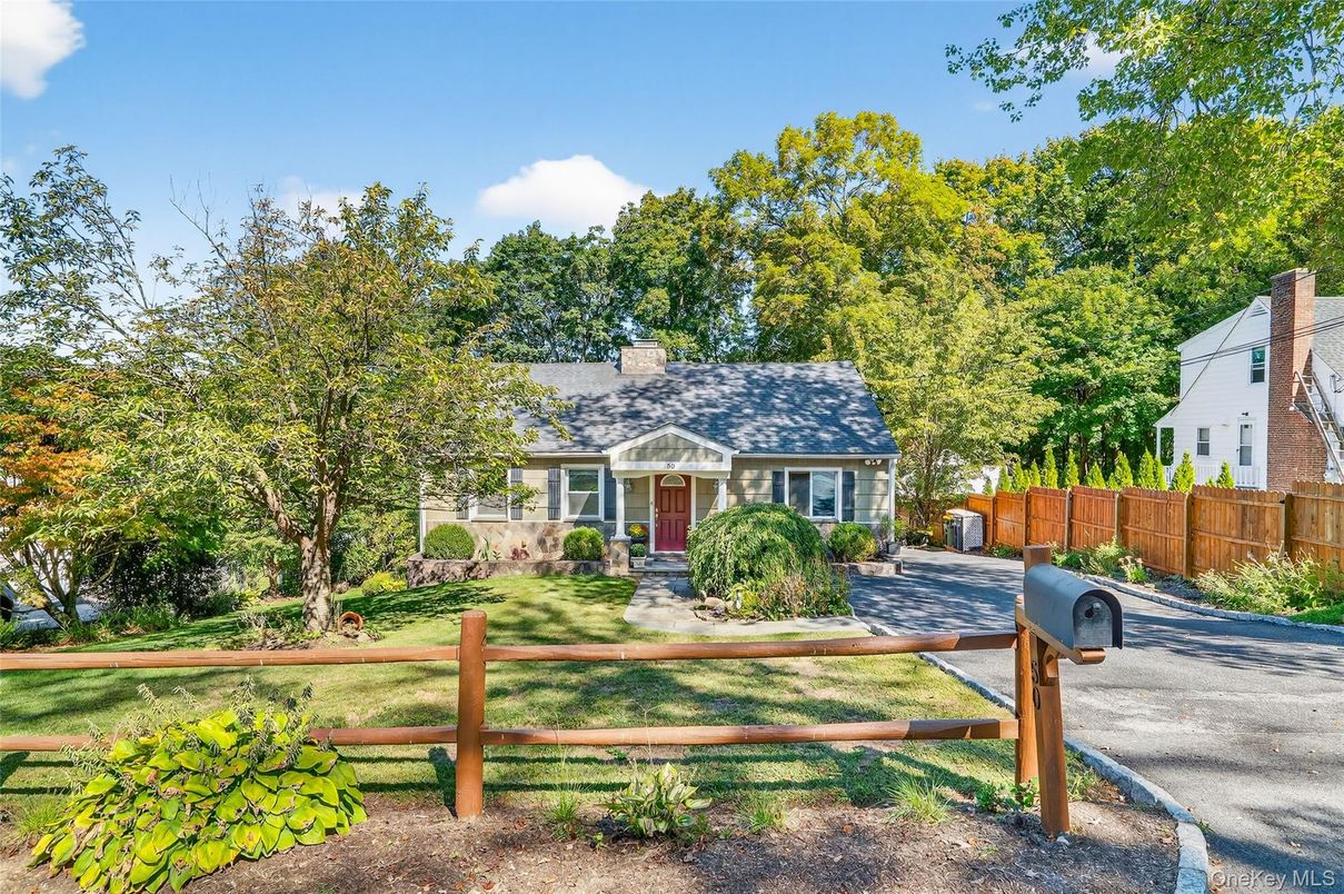 Backyard, Exterior, Facade, Cape Cod