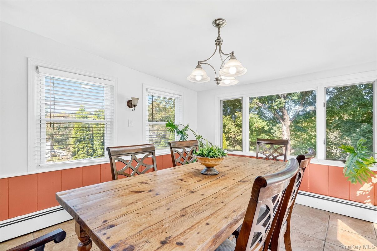 Dining room, Interior, Pendant Lights