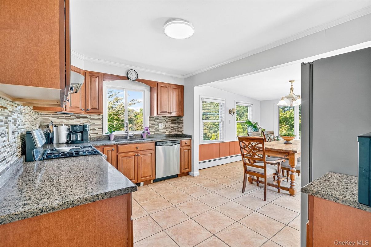 Dining room, Interior, Kitchen, Pendant Lights