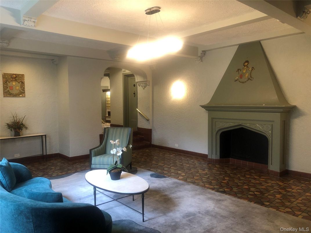 Fireplace, Interior, Pendant Lights