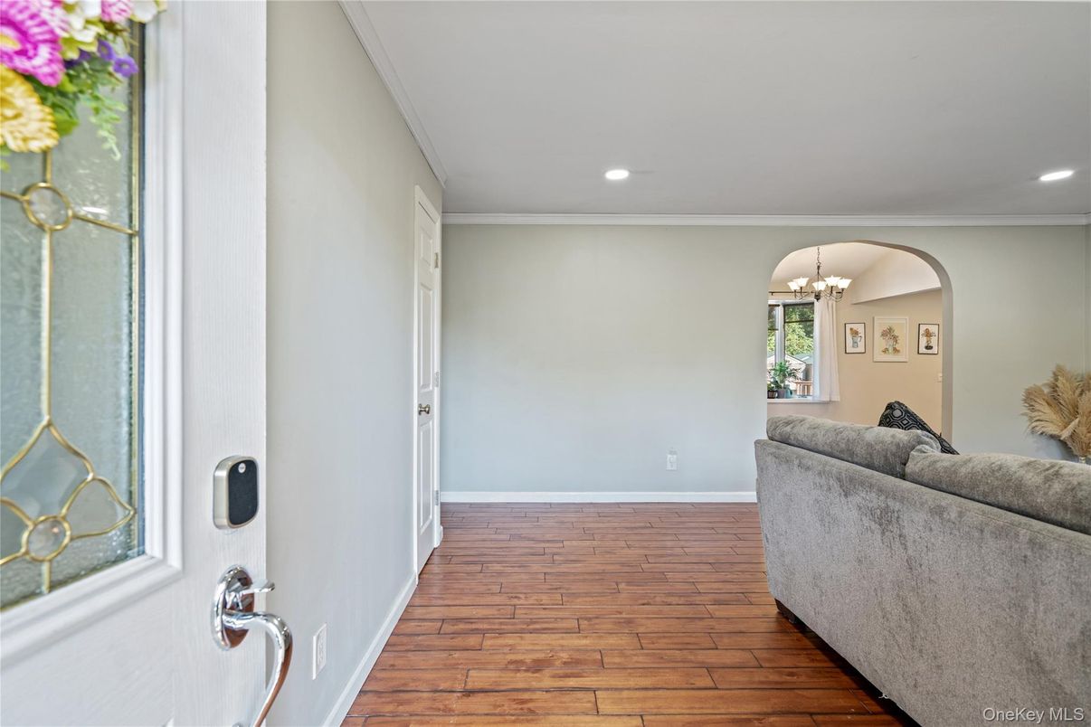 Chandelier, Interior, Recessed Lighting, Wood Texture Flooring