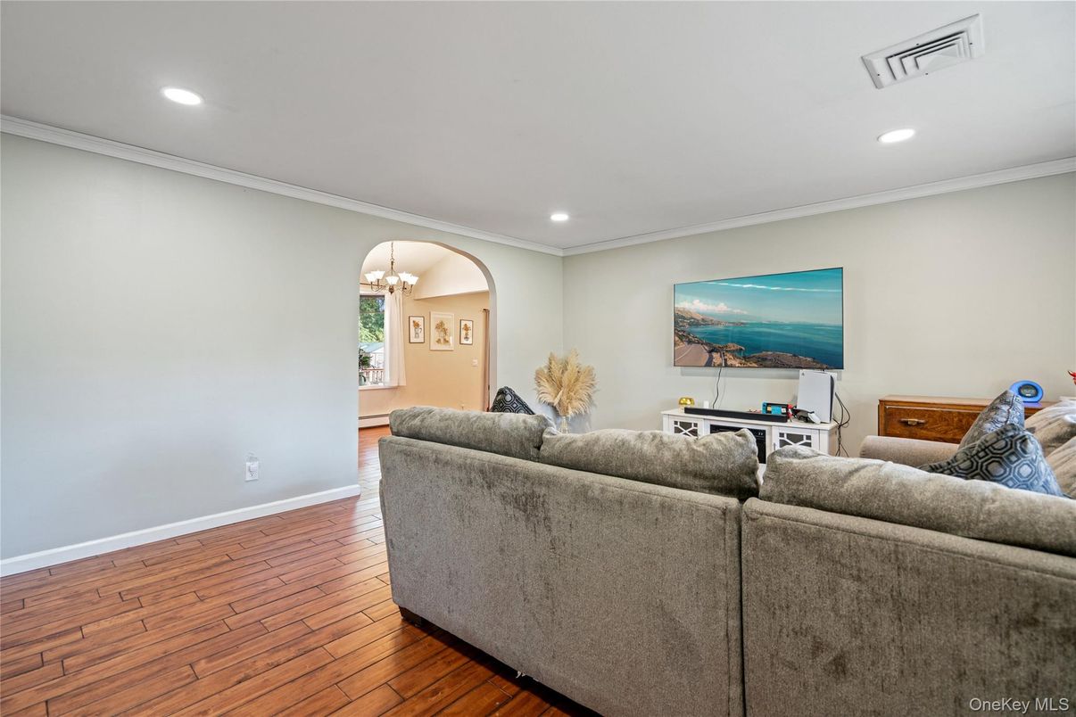 Chandelier, Interior, Living room, Recessed Lighting, Wood Texture Flooring