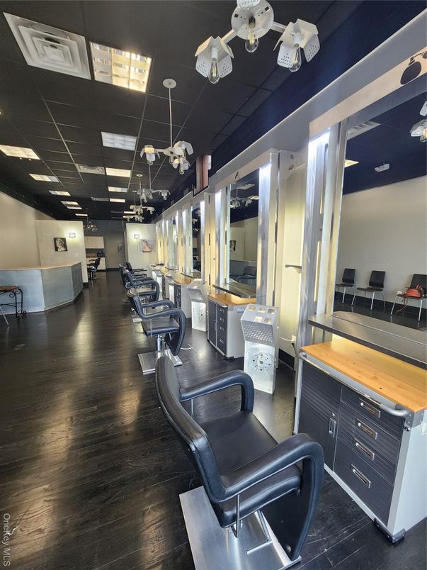 Fitness Equipment, Interior, Pendant Lights, Wood Texture Flooring