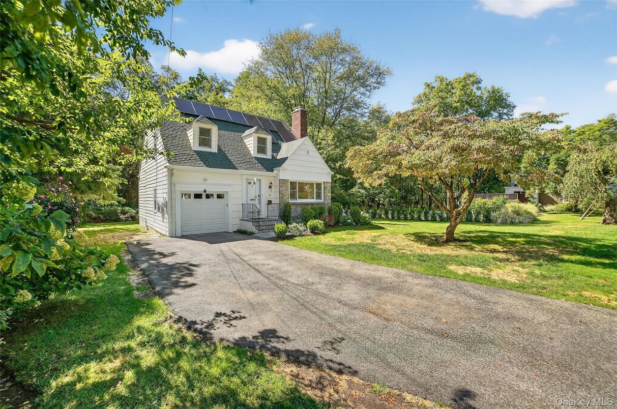 Attached, Backyard, Exterior, Facade, Cape Cod