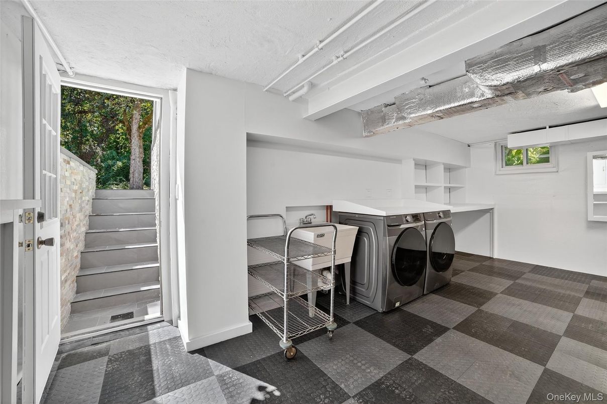 Interior, Washer