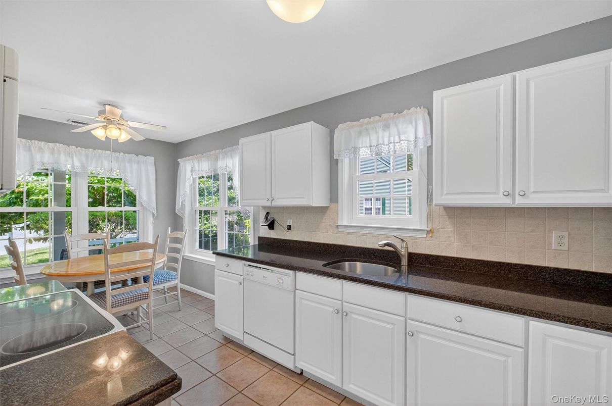 Dining room, Interior, Kitchen